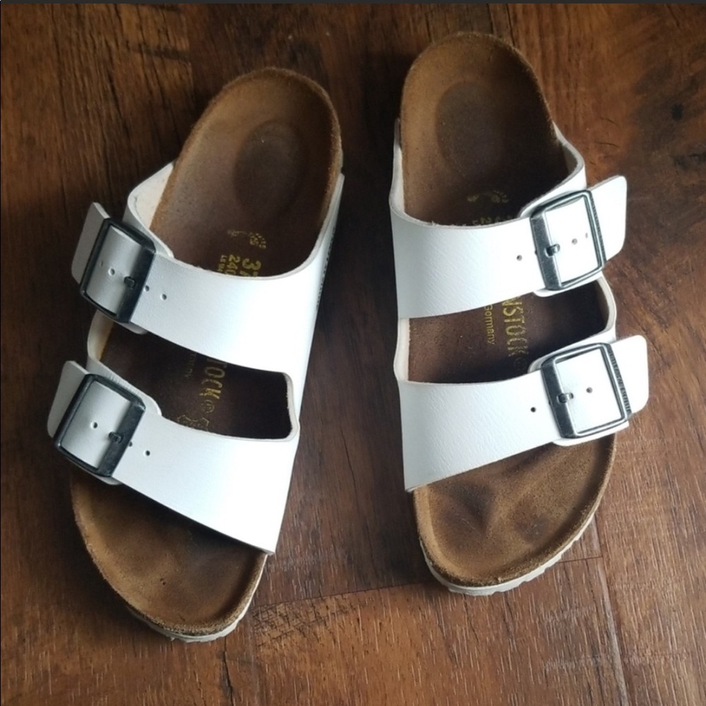 White Birkenstock’s size 7